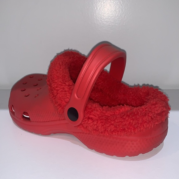 RED CLOGS WITH FUR LINING - Picture 5 of 9
